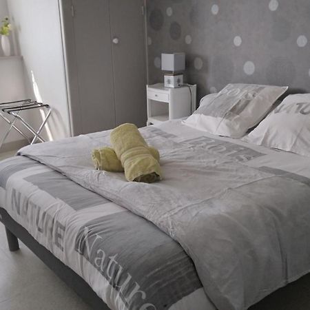 Appartement Independant Ar Neiz ฟุยส์นอง ภายนอก รูปภาพ